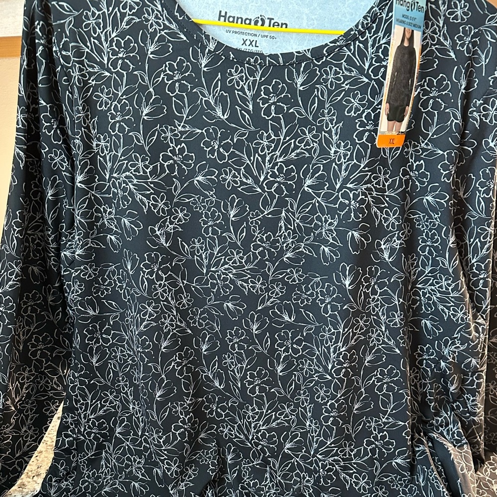 Women’s Athletic Shirt